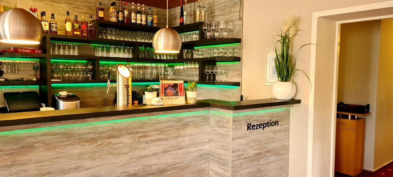 Landhotel Weisses Roess'L Adorf 외부 사진
