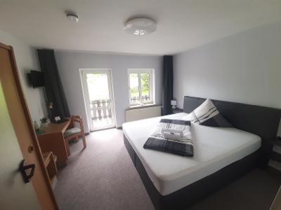 Landhotel Weisses Roess'L Adorf 외부 사진